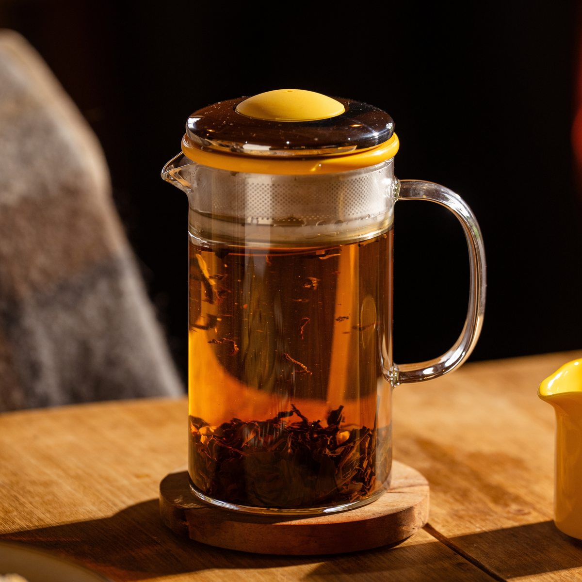 Brewing tea should be simple and satisfying - no mess, no faff, no need for a strainer. For a cracking cup of tea every time.
